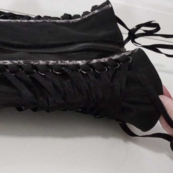 GUESS XS BLACK W/LEOPARD TRIM CORSET - Picture 3 of 3